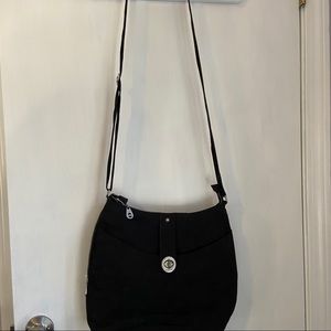 Baggallini Helsinki Bagg